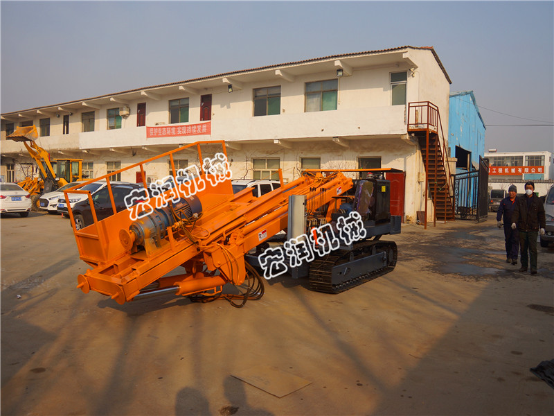 全液壓履帶式錨固鉆機